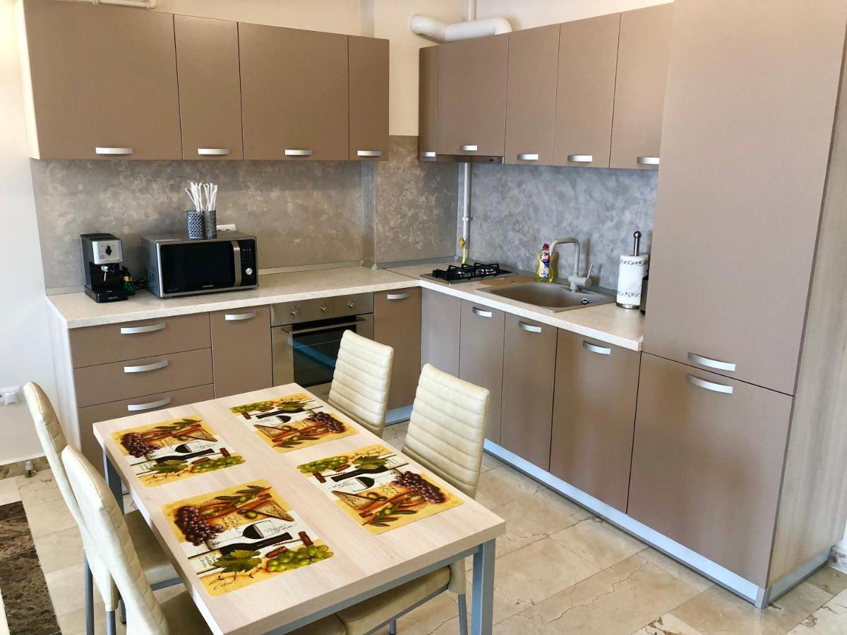 Sophia 3 Luxury Apartments Mamaia Luaran gambar